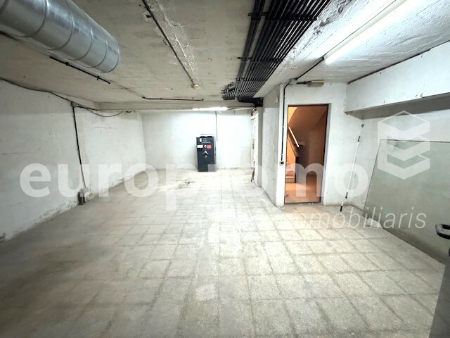 Local de 160m2 a l'Eixample de Girona
