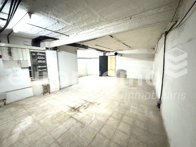 Local de 160m2 en la Ensanche de Girona